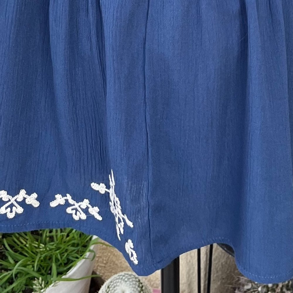 Xhilaration Blue Embroidered Romper Women Size Medium - Picture 7 of 13